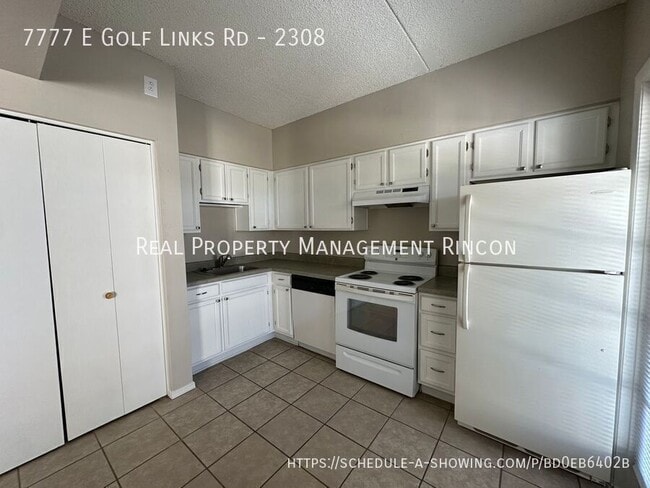 Building Photo - 7777 E Golf Links Rd