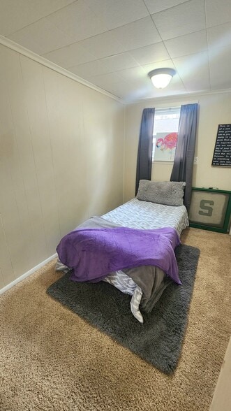 Building Photo - 1036 Forest Ave