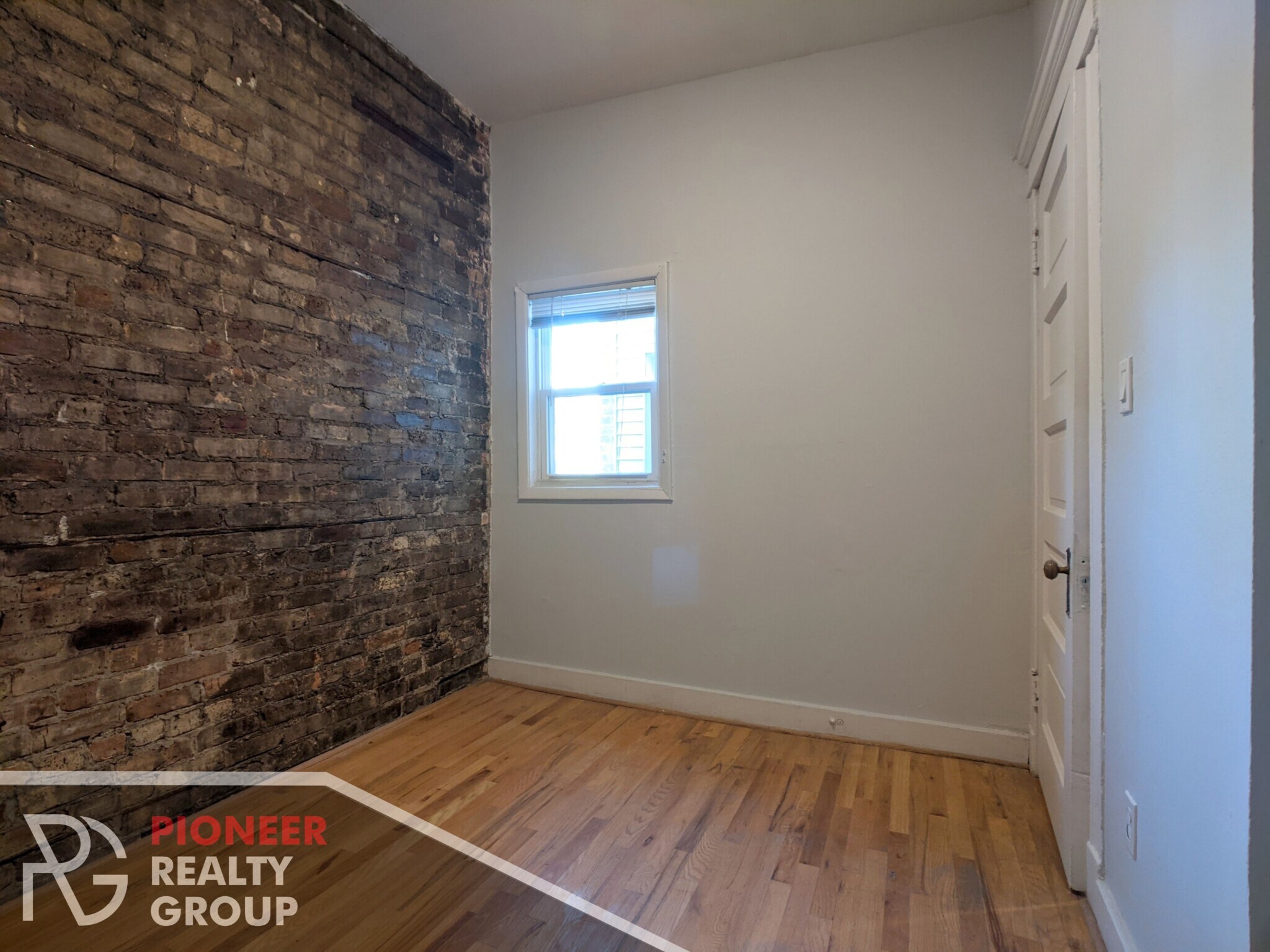 Building Photo - 3542 N Halsted St