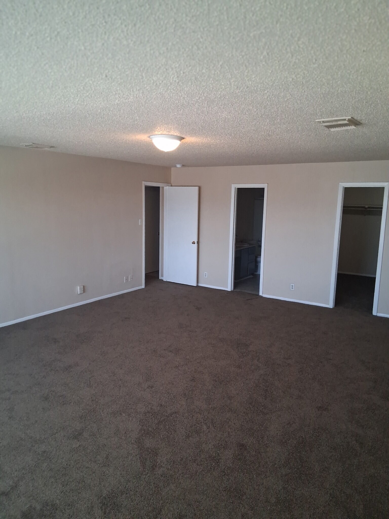 Building Photo - 874 Fillmore Dr