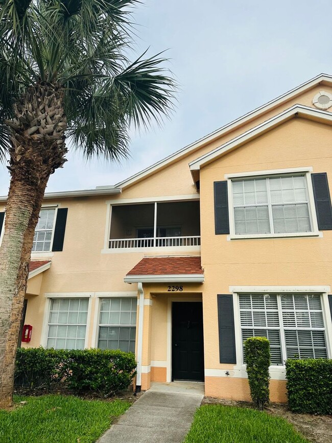 Building Photo - Palm Estates