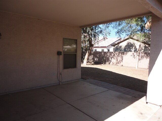 Building Photo - 2852 E Devon Ct