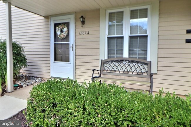 Building Photo - 1807A Sedgefield Dr