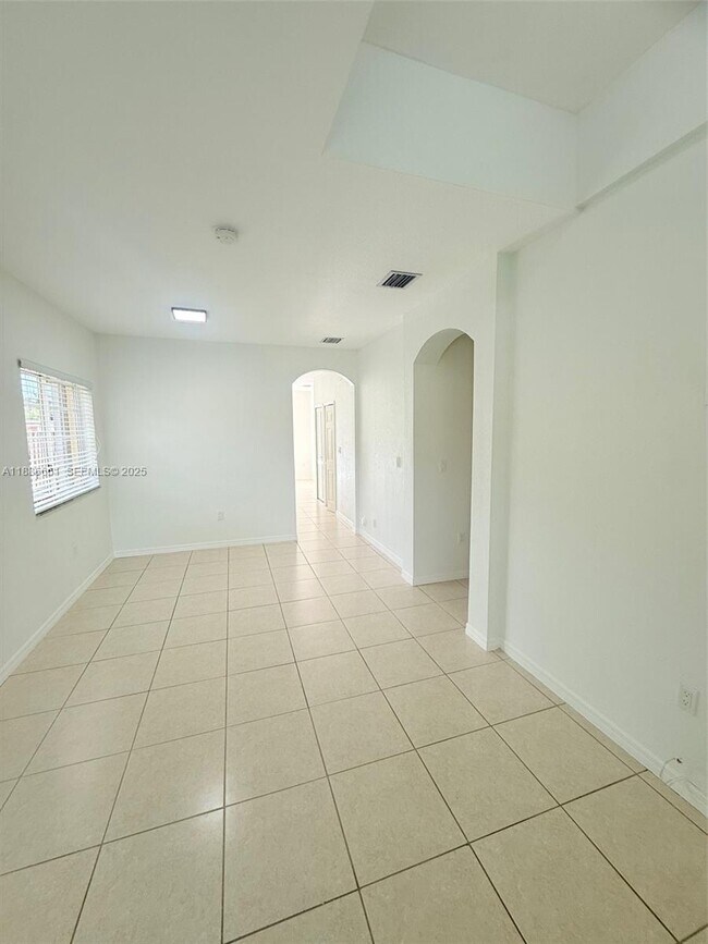 Building Photo - 12254 SW 215th Terrace