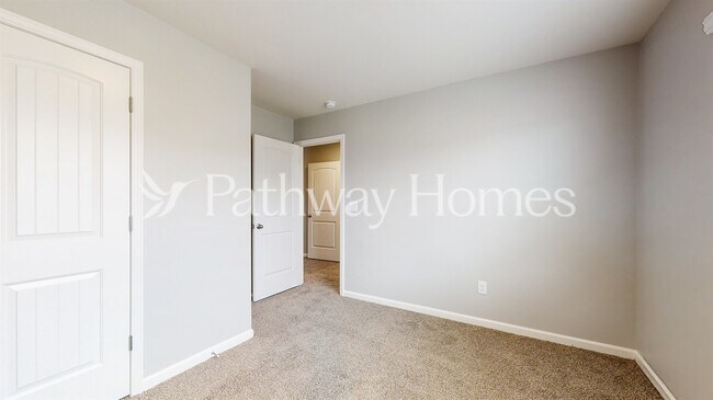 Building Photo - 2327 Burnett Ln