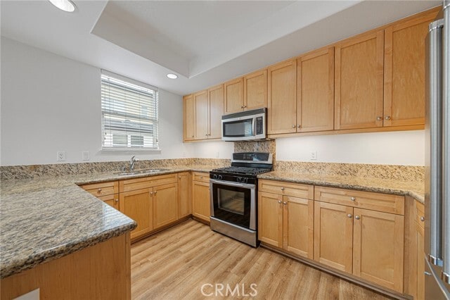 Building Photo - 8620 Belford Ave