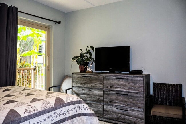 Building Photo - 2401 Gulf Blvd