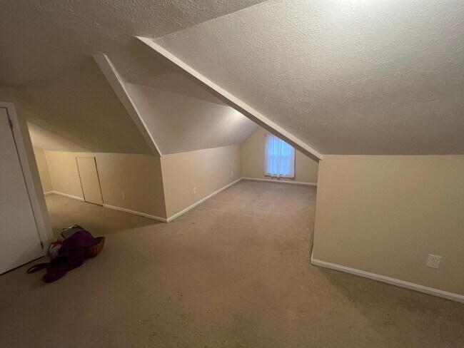 Building Photo - 1207 Churchill Rd