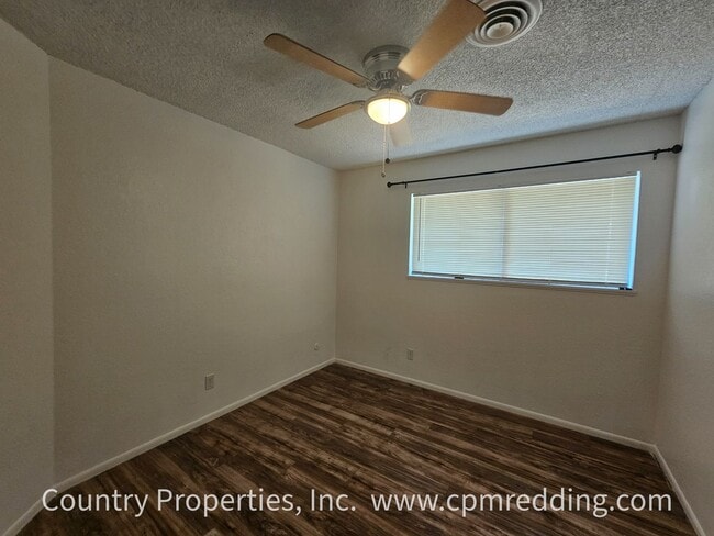 Building Photo - 3-Bedroom House on Corner Lot Available Now!