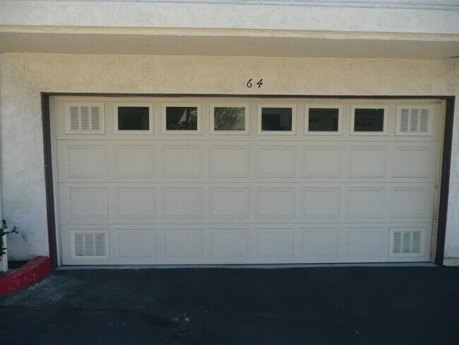 Building Photo - 2-Bedroom 1-Bathroom La Jolla UTC Condo wi...