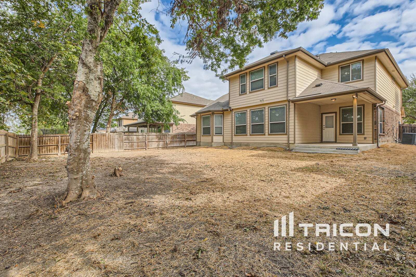 Building Photo - 213 Ridge Bluff