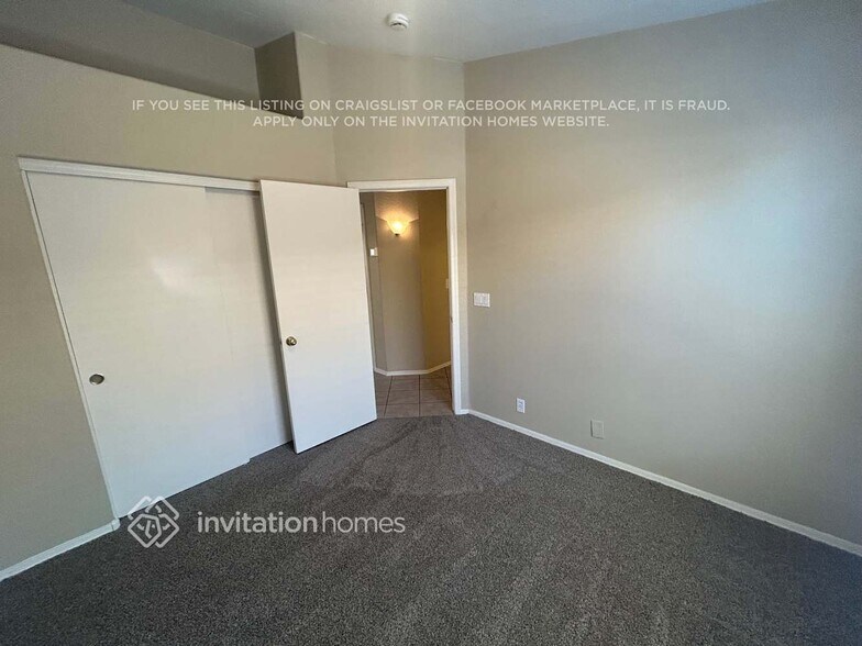 Building Photo - 9431 W Ironwood Dr