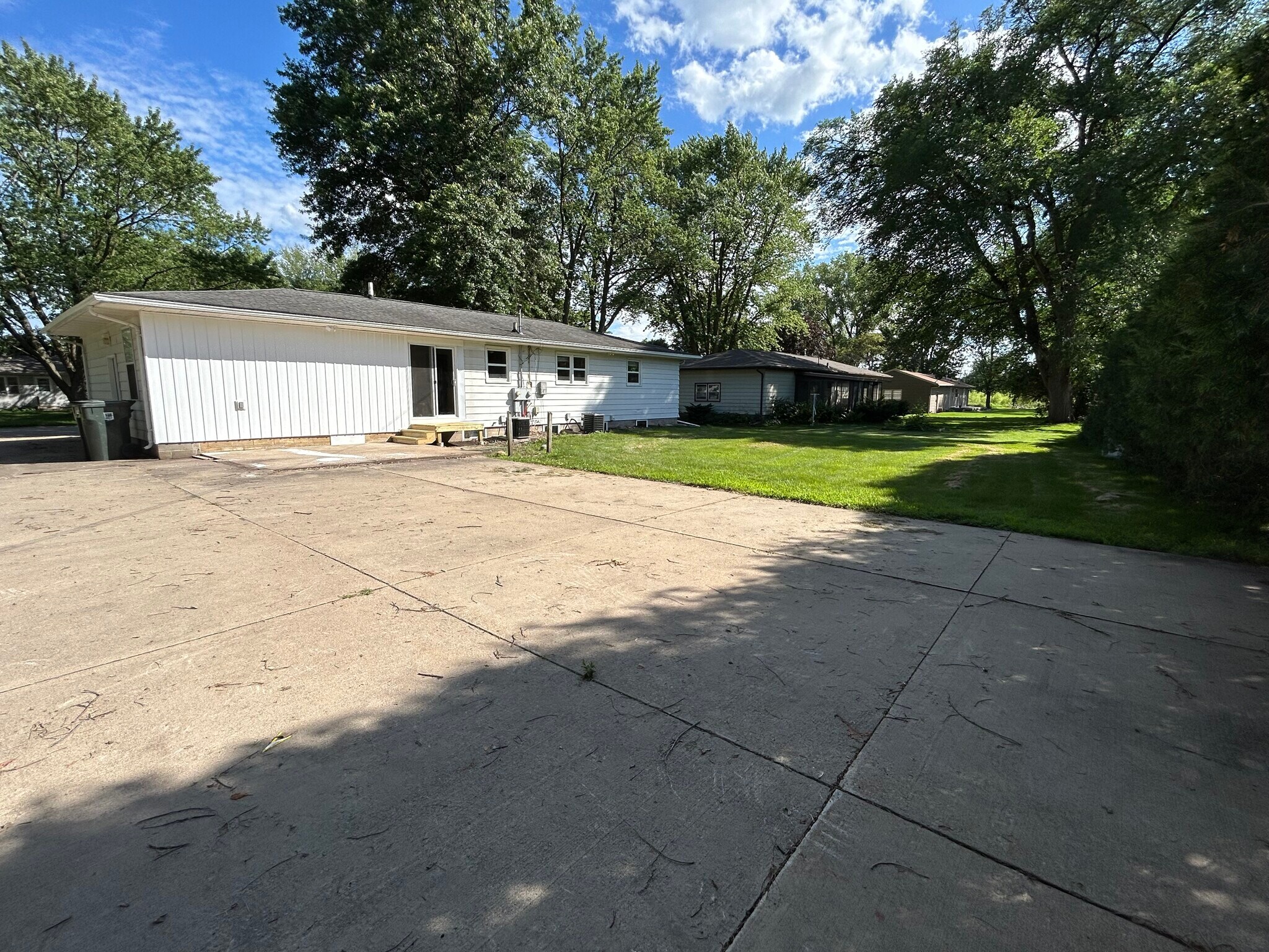 Building Photo - 1421 Starbeck Cir