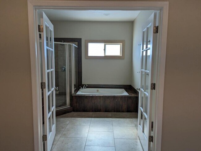 Building Photo - 1343 E Osborn Rd