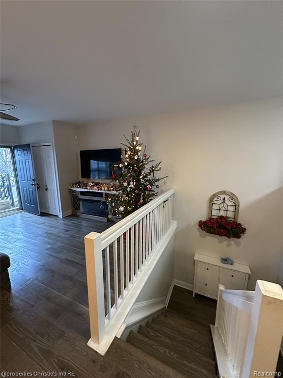 Building Photo - 2456 Woodward Ave