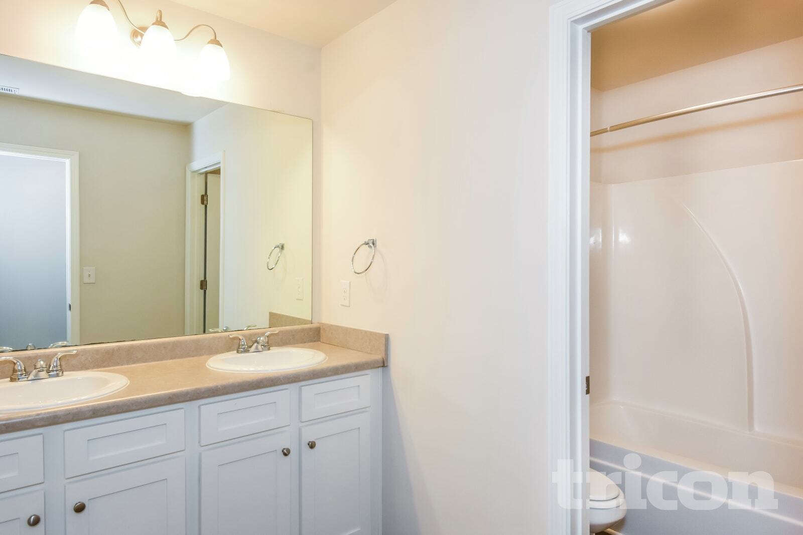 Building Photo - 175 Ireland Ln