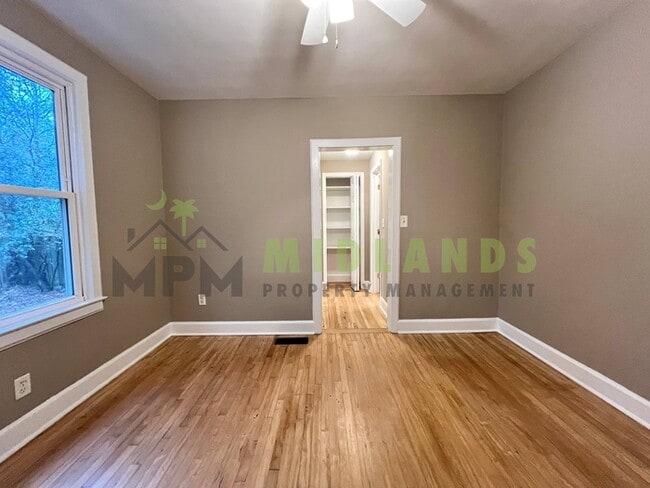 Building Photo - 2728 Holt Dr