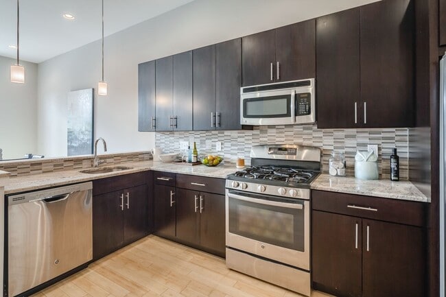 Building Photo - Northern Liberties 4 Bedroom Townhome
