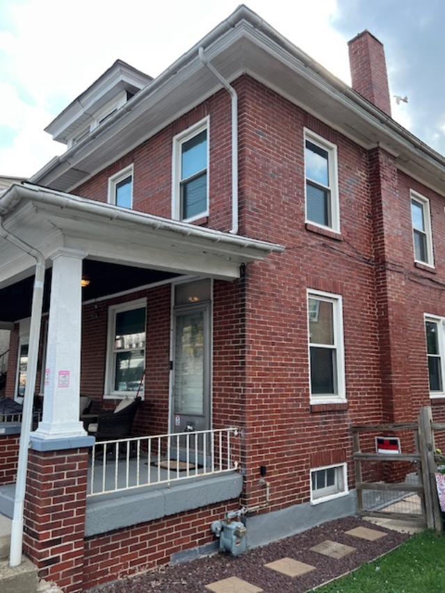 Building Photo - 609 Fern Ave