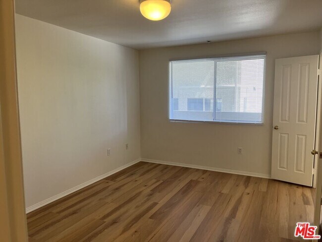 Building Photo - 4501 Cedros Ave
