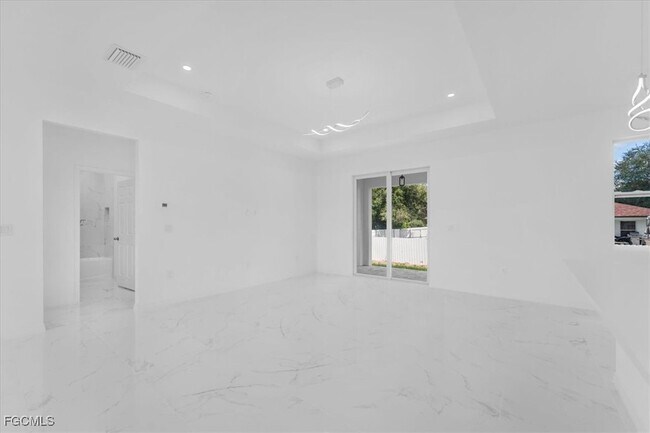 Building Photo - 1508 Hibiscus Ave