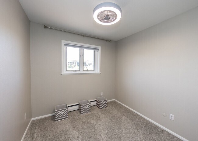 Building Photo - Cozy Home Centrally located Colorado Sprin...