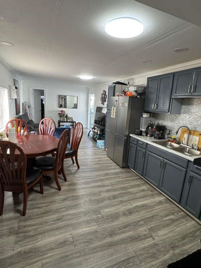 Building Photo - 13380 SW 9th St