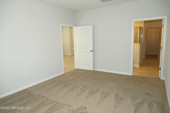 Building Photo - 220 Modesto Dr