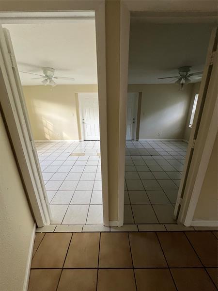 Building Photo - 418 E Evanston Cir