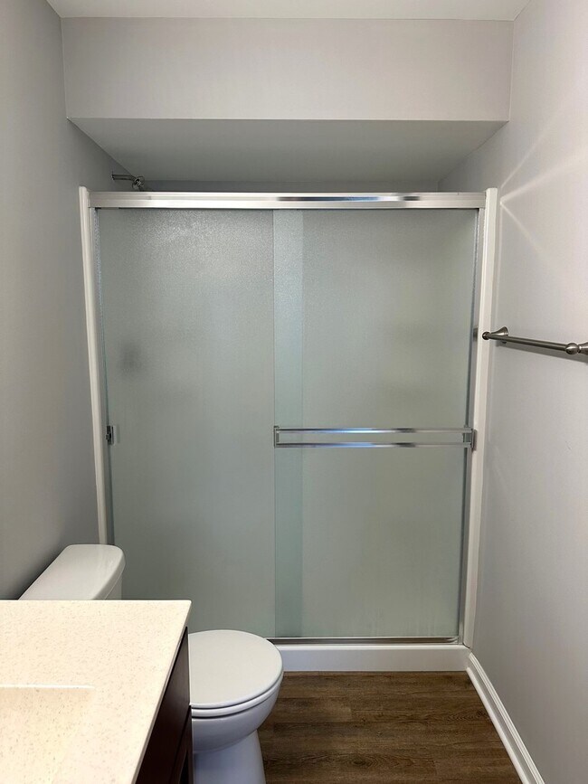 Building Photo - 201 Penny Ave