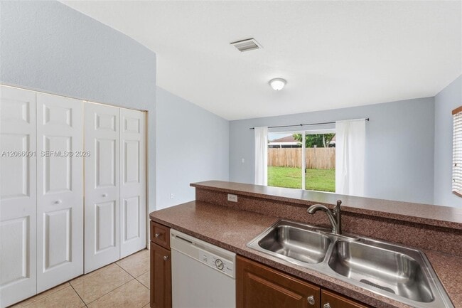 Building Photo - 13243 SW 252nd Ln