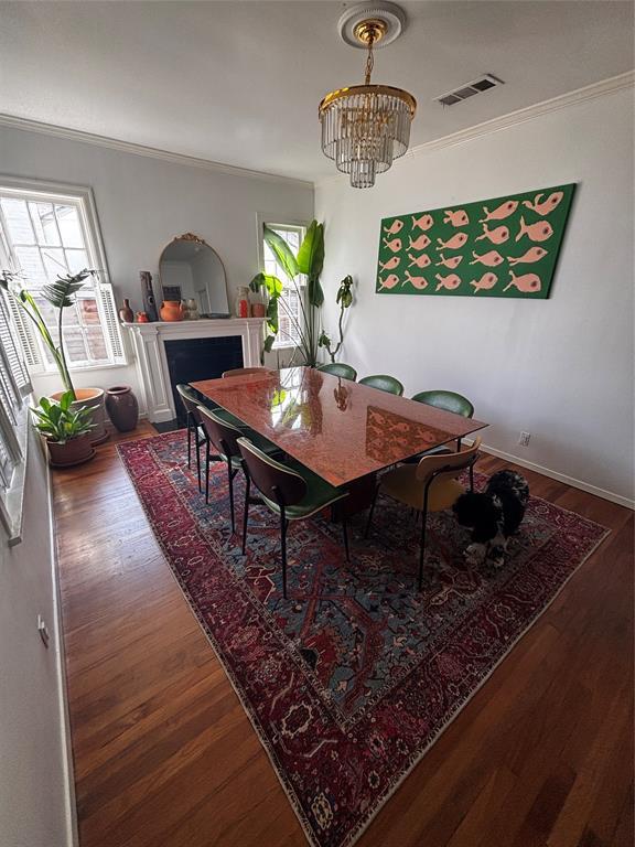 Building Photo - 917 E 39th St