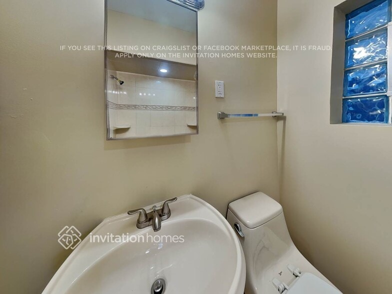 Building Photo - 2728 Wesley Ave