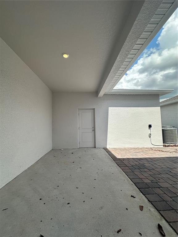 Building Photo - 5876 Meditation Dr