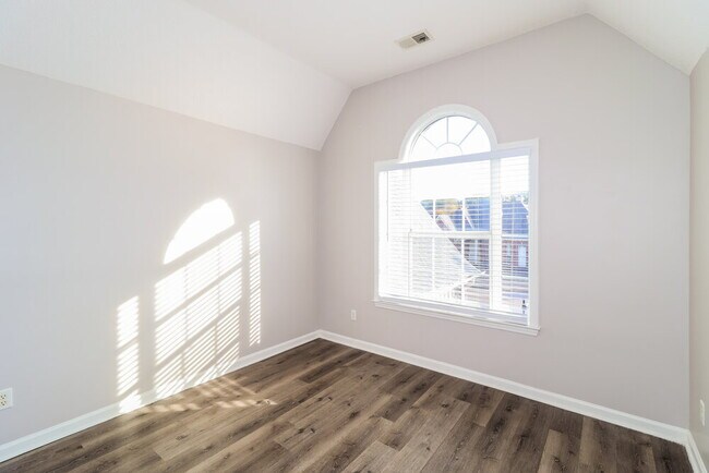 Building Photo - 9168 Acadia Pl