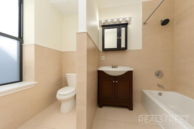 Floorplan - 448 15th St