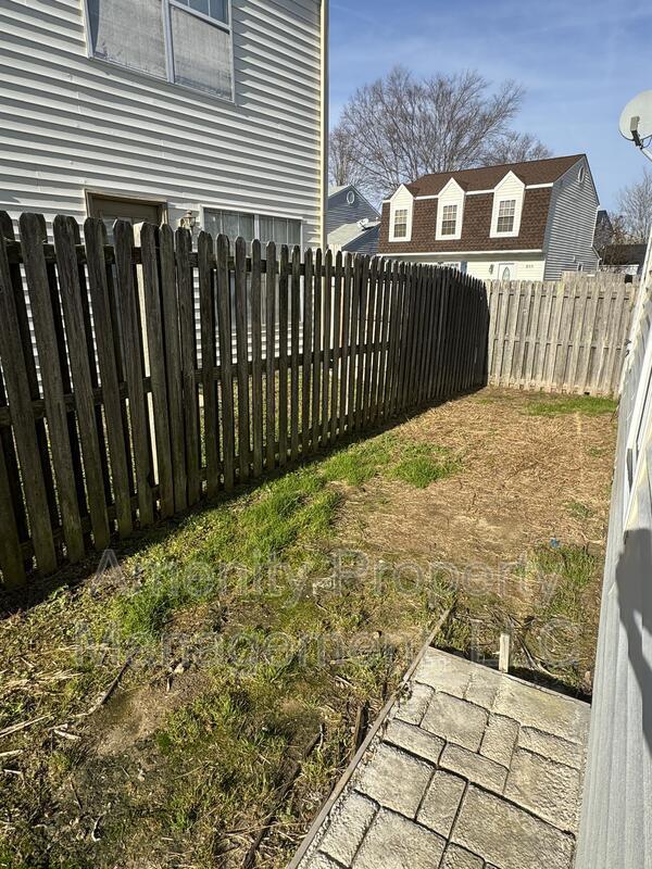 Building Photo - 831 Rouse Rd