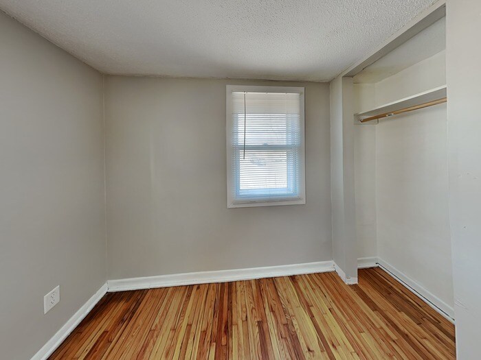 Building Photo - 5415 Emerson Ave N