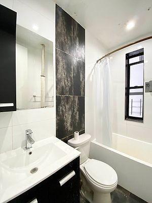 Building Photo - 2 bedroom in New York NY 10033