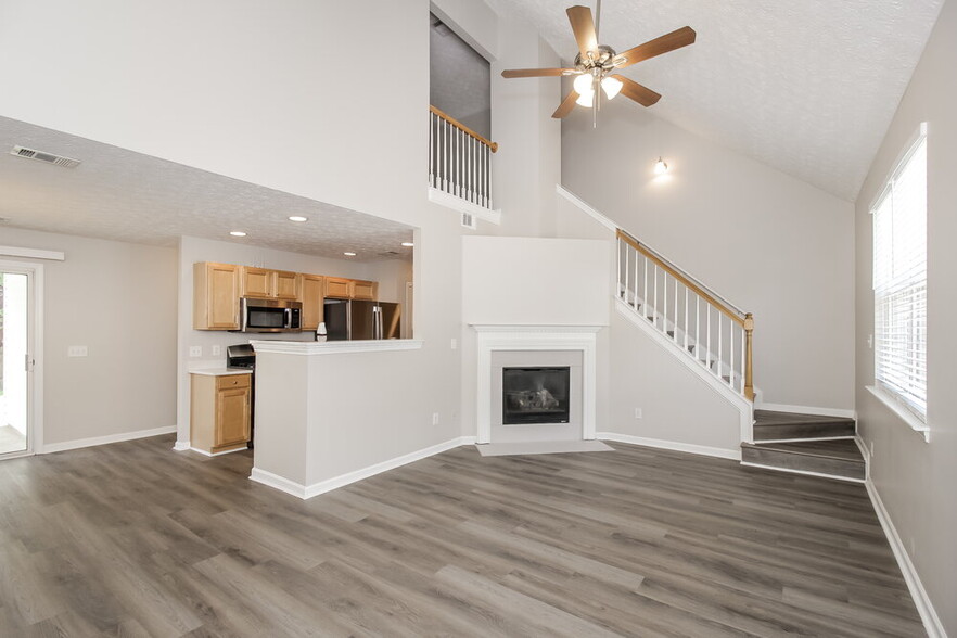 Building Photo - 143 Oak Grove Pl