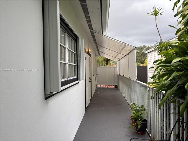 Building Photo - 9470 SW 79th St