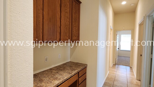 Building Photo - 126 Beacon Hill Ln