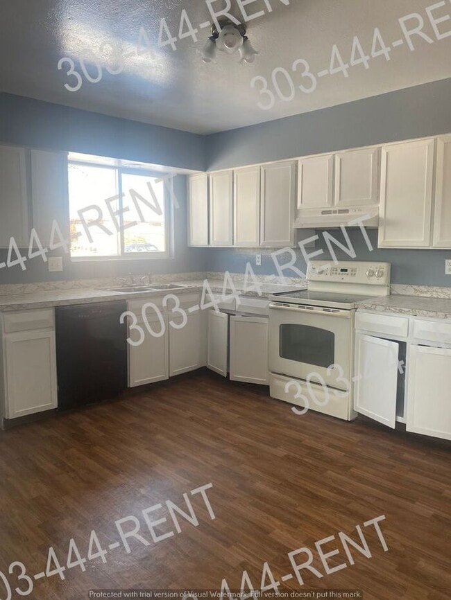 Building Photo - Great Westminster Location - 2 Bedrooms, 1 Bath with Bonus Square Footage in the Basement!