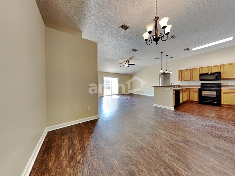 Building Photo - 2523 Sandhaven Ct
