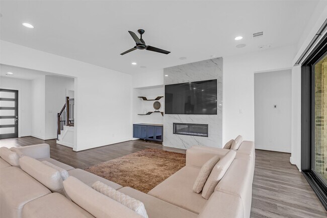 Building Photo - 2523 Quickstep Ct