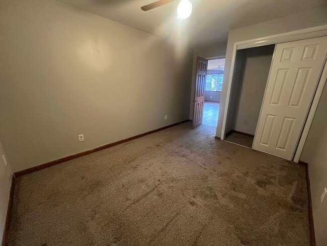 Building Photo - Adorable 2 bedroom home in the Silver Lake...
