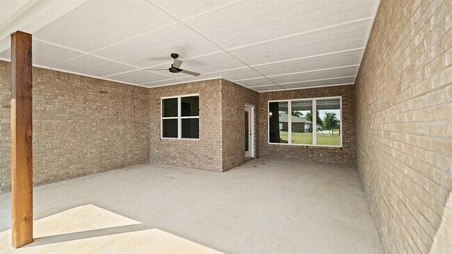 Building Photo - 12624 E Hefner Rd