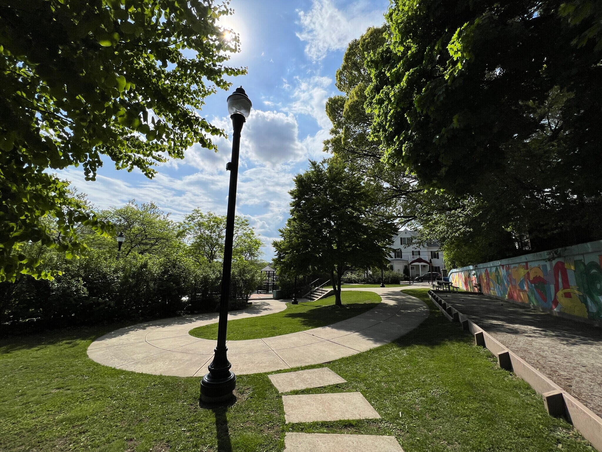 Building Photo - 5 Ibbetson St