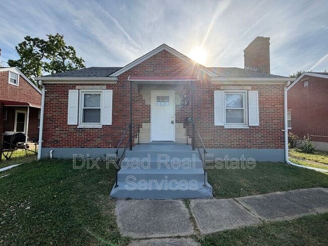 Primary Photo - 713 Verona Rd