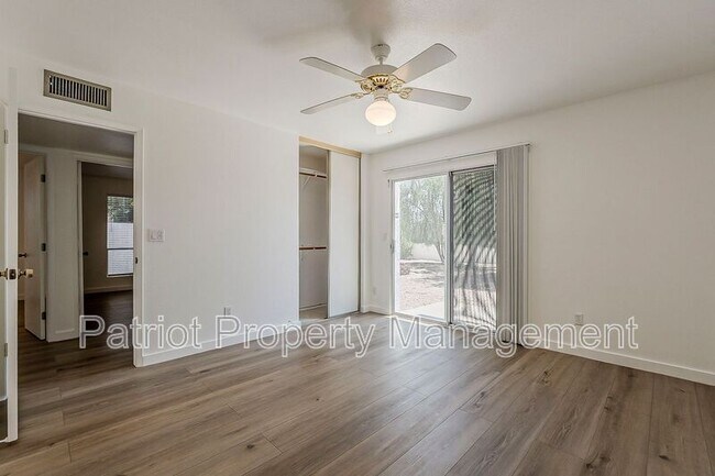 Building Photo - 635 E Boca Raton Rd